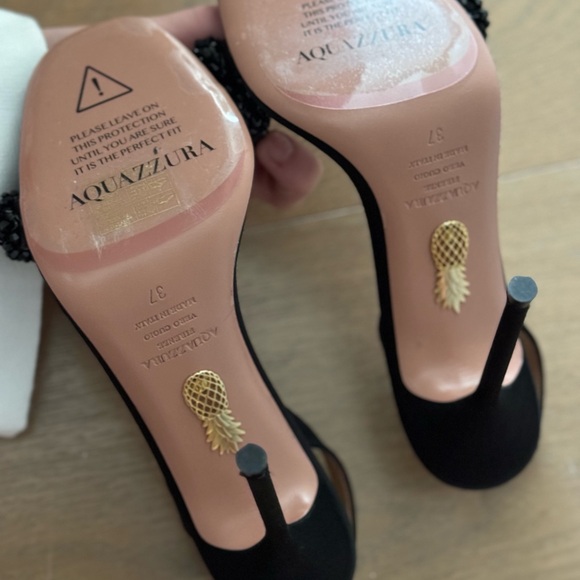 Never Worn- Aquazzura
Women's Black Chain Of Love 105mm Satin Sandals - Picture 7 of 8